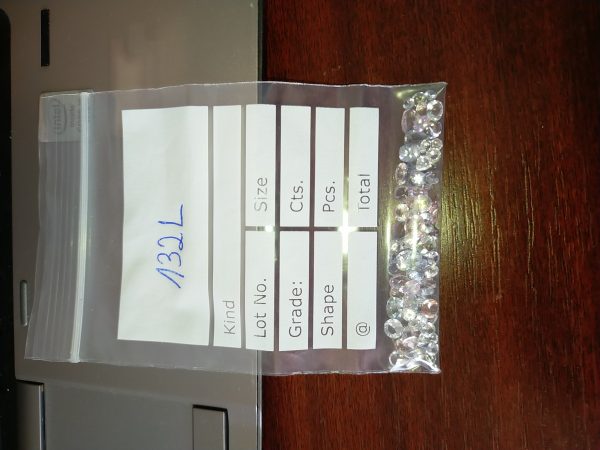White Sapphire - Oval - 34.30 ct - COR authenticated