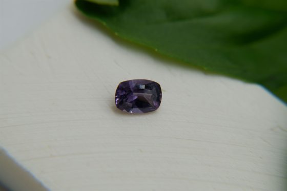 Vivid Violet Sapphire - Rectangular - 0.70 ct - COR authenticated