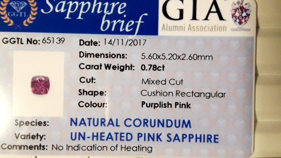 Purplish Pink Sapphire - Cushion - 0.78 ct - GIA certified