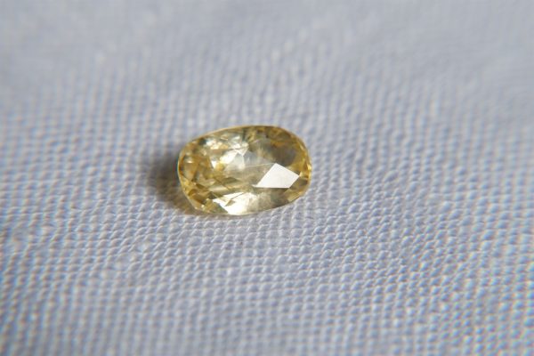 Vivid Yellow Sapphire - Rectangular - 2.03 ct - AGL certified